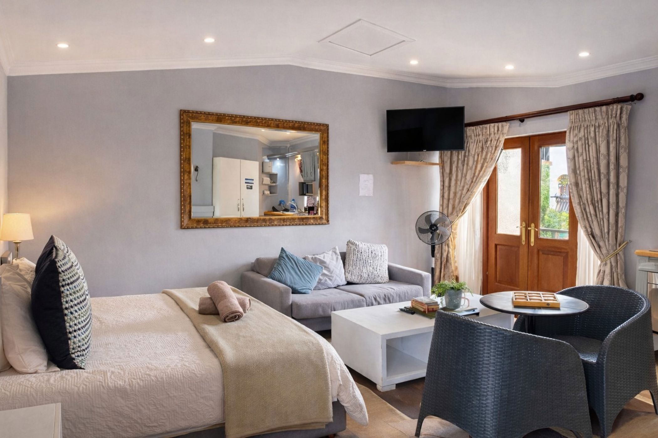 Apartment for sale in Dullstroom - 1DS1727001