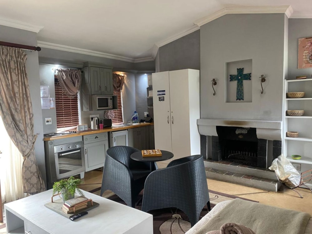 Apartment for sale in Dullstroom - 1DS1727001