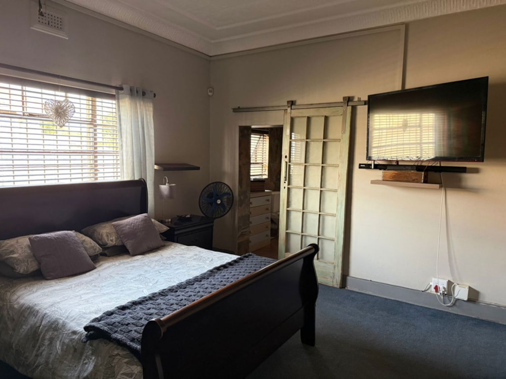 House for sale in Selection Park - 1SP1727063