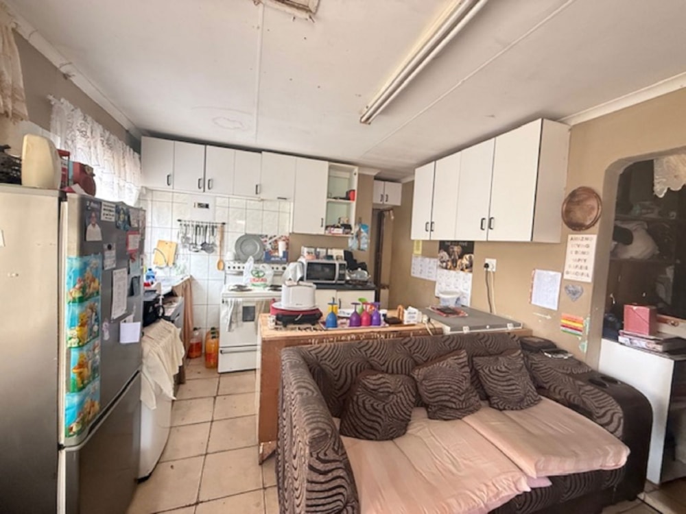 House for sale in Brackenham - 1RY1727130