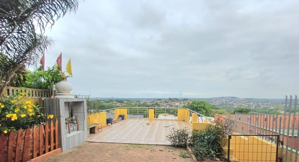 House for sale in Phoenix, KwaZulu-Natal - 1DA1727147