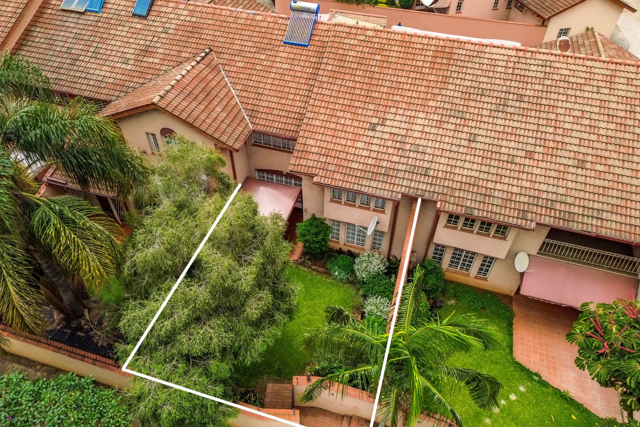 Security complex home for sale in Avenues, Zimbabwe - 3ZB1727252