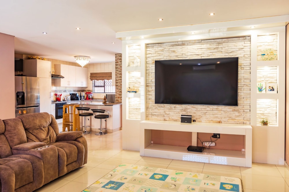 Townhouse to rent in Newcastle - 1NW1727737