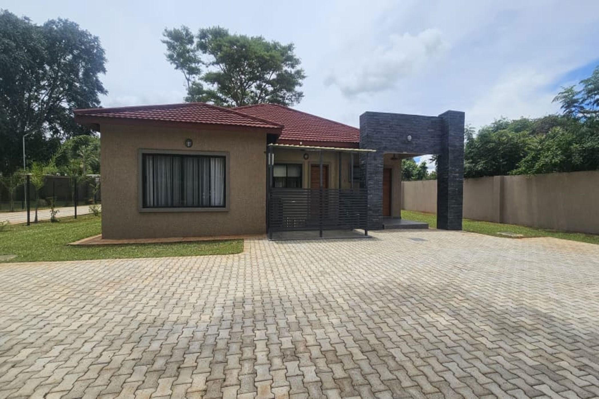 Apartment to rent in Eureka Park, Zambia - 3ZA1727325