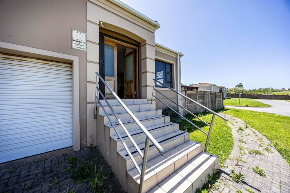 Townhouse to rent in Gonubie - 1EZ1727331