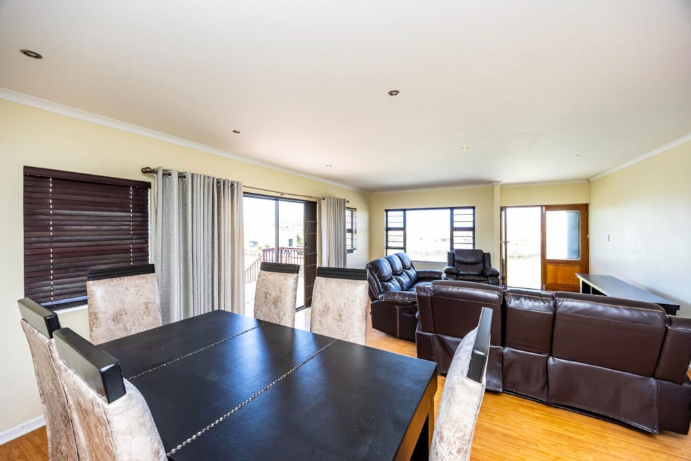 Townhouse to rent in Gonubie - 1EZ1727331