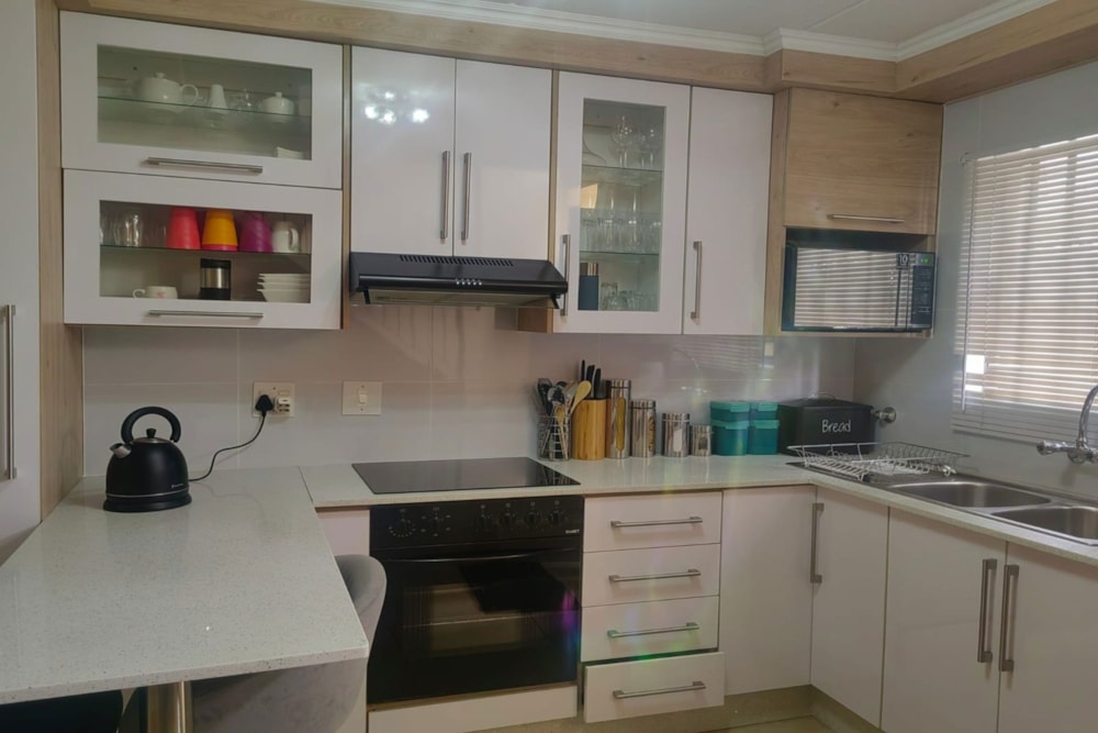 Double-storey apartment to rent in Kempton Park - ENL1727409