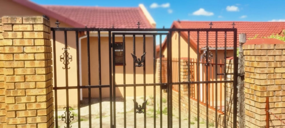 House for sale in Northcrest - 1MH1727451