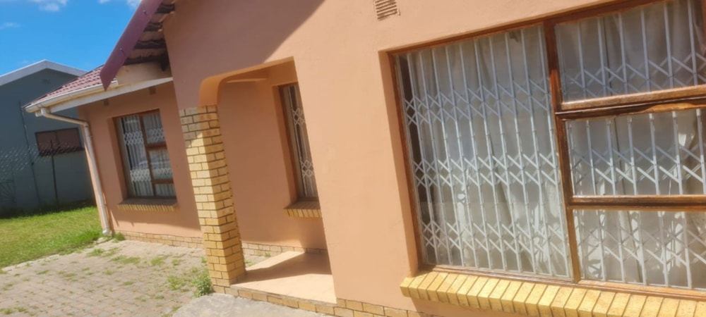 House for sale in Northcrest - 1MH1727451