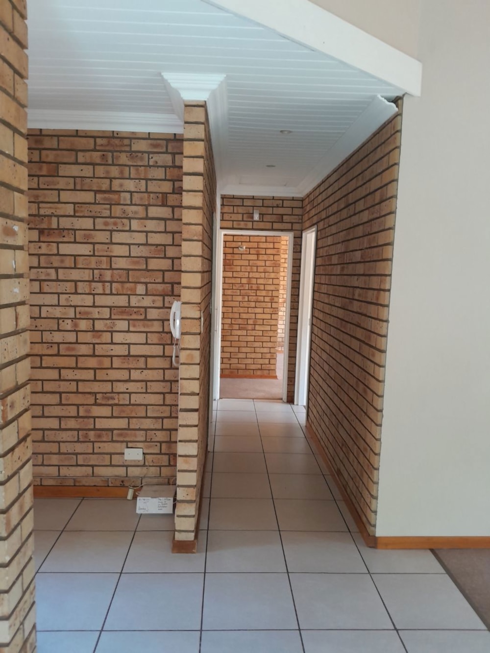 House to rent in La Provence - 1BTH1728014