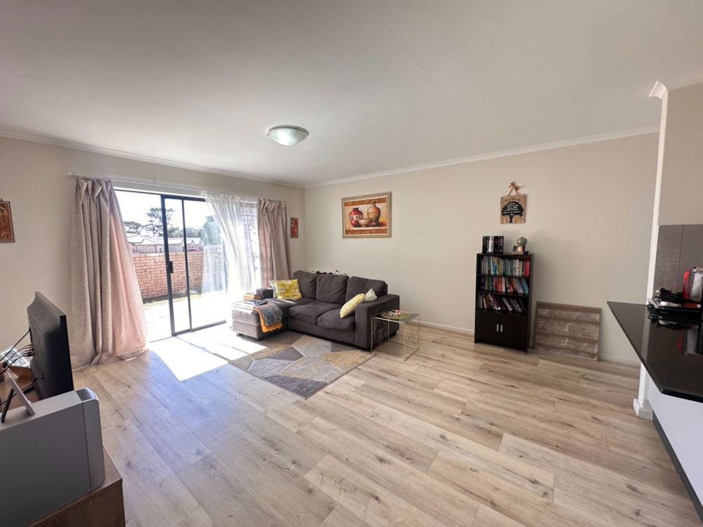 Townhouse for sale in Brentwood Park, Port Elizabeth, Gqeberha - 1PLZ1727474 Townhouse for sale in Brentwood Park, Port Elizabeth, Gqeberha - 1PLZ1727474