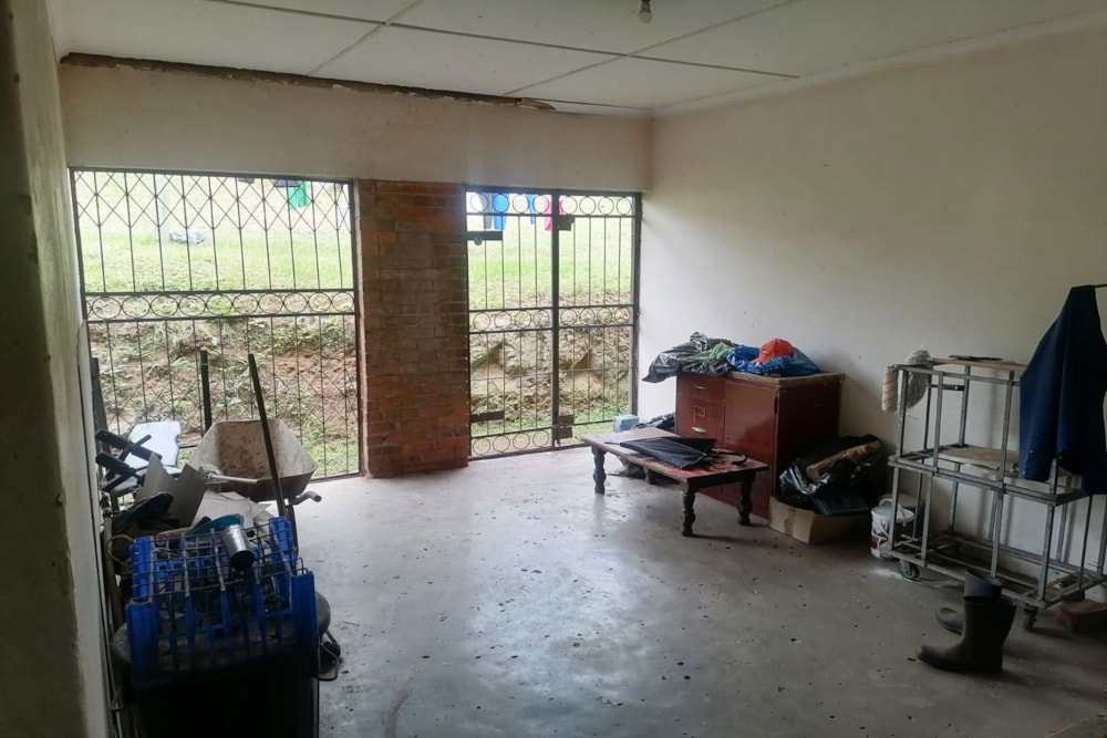 Residential complex for sale in Umlazi - 1WB1727525