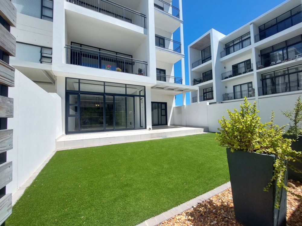 Apartment let in Paardevlei - SWL1727533