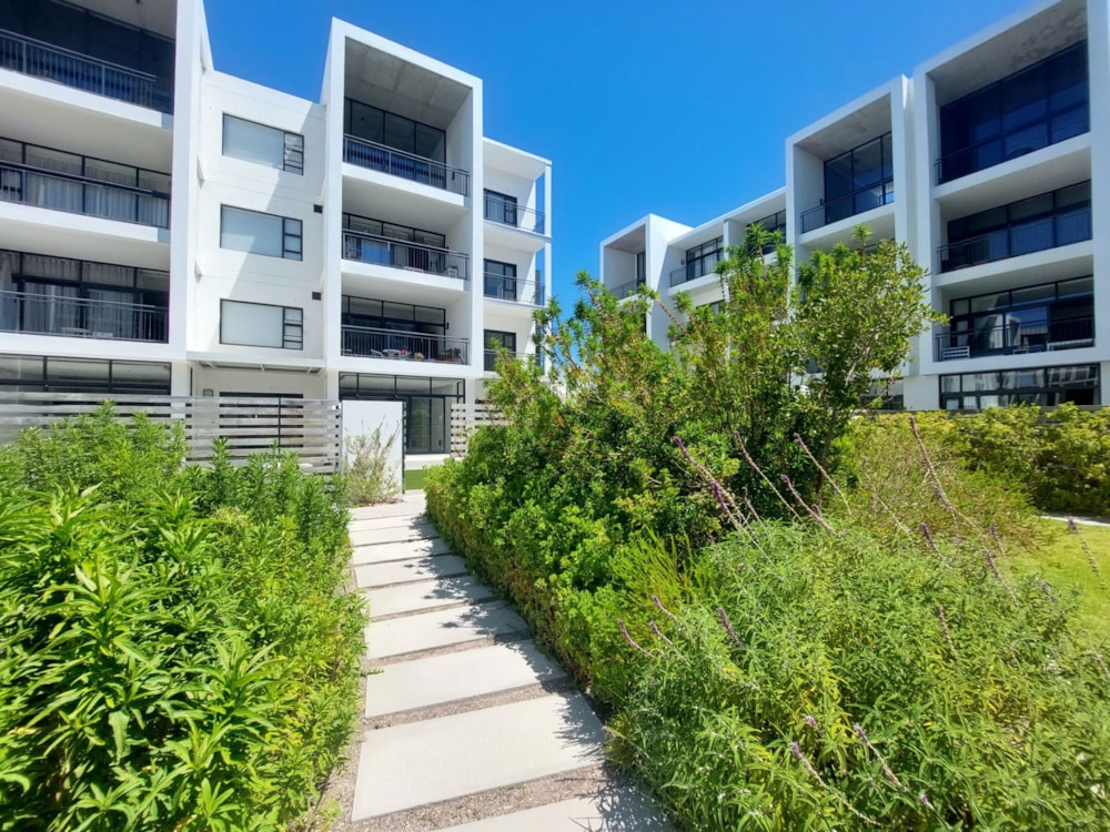 Apartment let in Paardevlei - SWL1727533