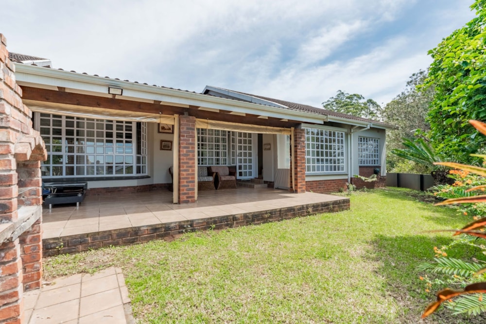 Townhouse for sale in Clifton Park - 1KF1727657