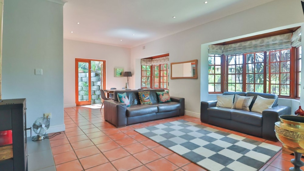 House for sale in Paradise, Knysna - 1KG1728262