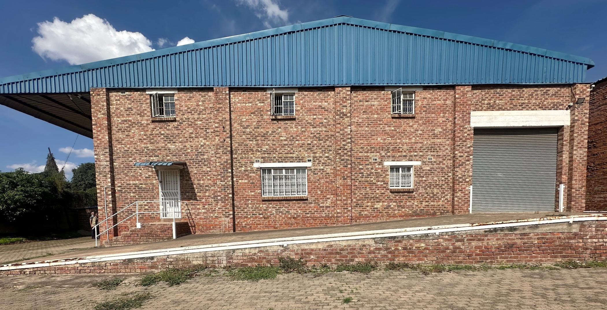 Commercial industrial property to rent in Southerton, Zimbabwe - 3ZB1727722