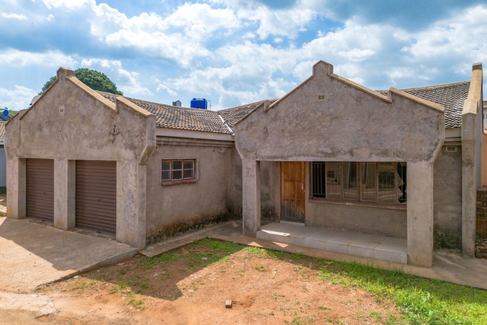 Cluster for sale in Bluffhill, Zimbabwe - 3ZB1728982