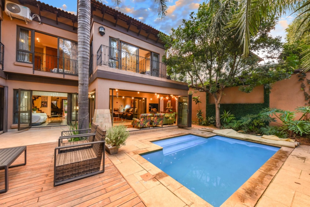 Double-storey cluster to rent in Edenburg, Rivonia - JBL1727742 Double-storey cluster to rent in Edenburg, Rivonia - JBL1727742