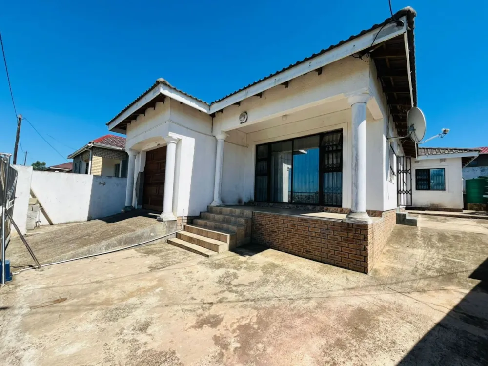 House for sale in Southernwood, Mthatha - 1MH1727808 House for sale in Southernwood, Mthatha - 1MH1727808