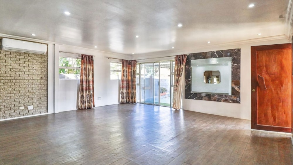 House for sale in Bluewater Bay, Port Elizabeth, Gqeberha - 1PLZ1727922