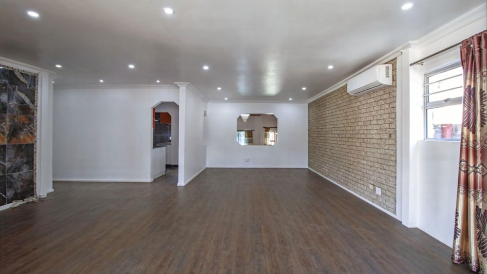 House for sale in Bluewater Bay, Port Elizabeth, Gqeberha - 1PLZ1727922