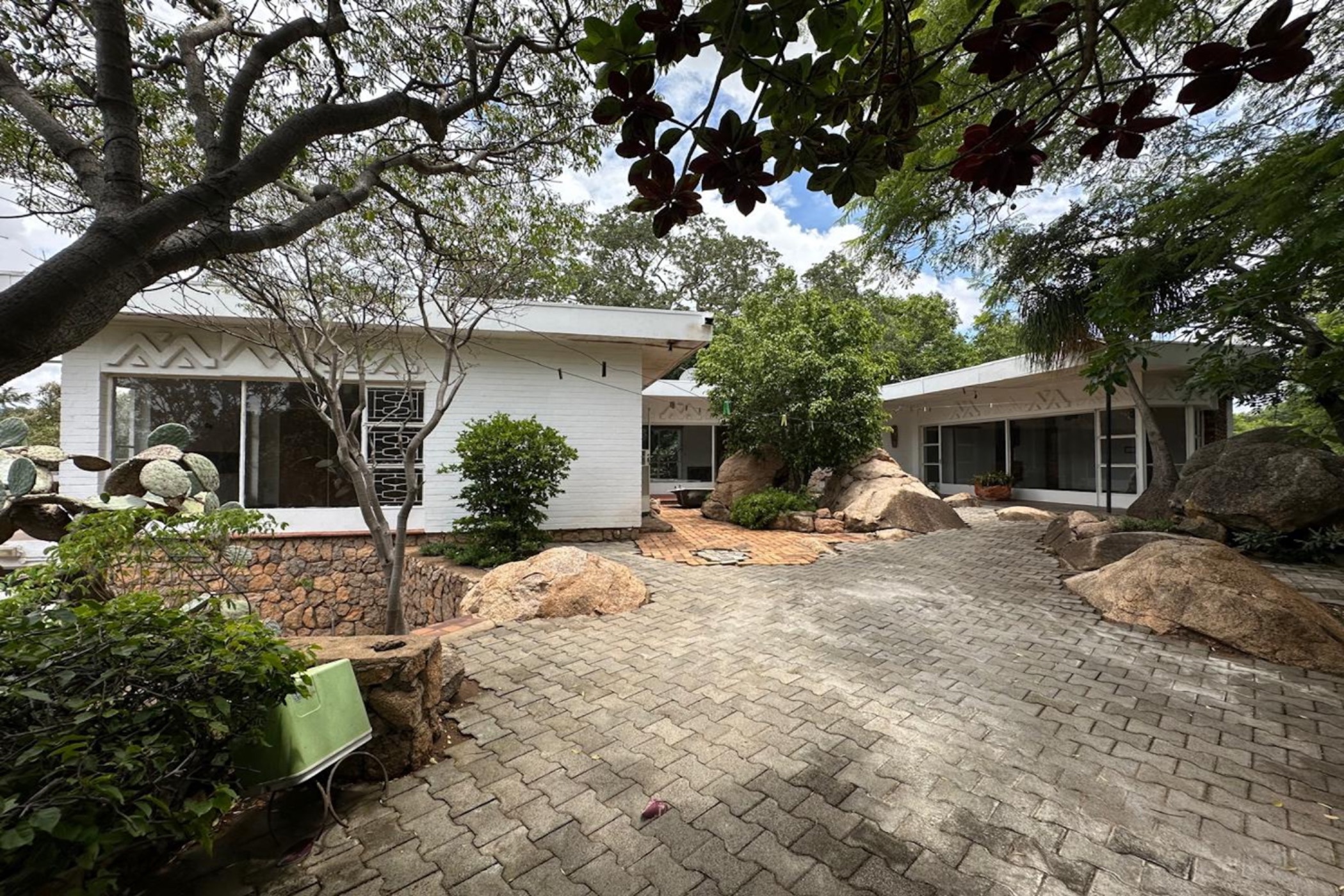 House for sale in Burnside, Bulawayo, Zimbabwe - 3ZB1727824