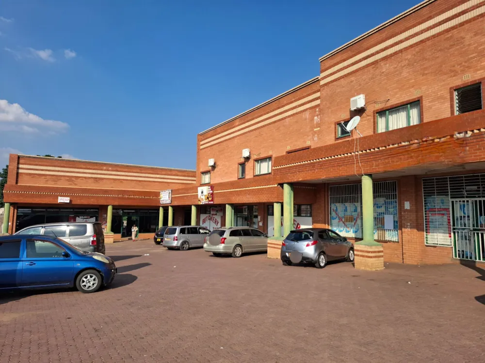 Commercial Building for sale in Lobatse, Botswana - 3BO1728236 Commercial Building for sale in Lobatse, Botswana - 3BO1728236