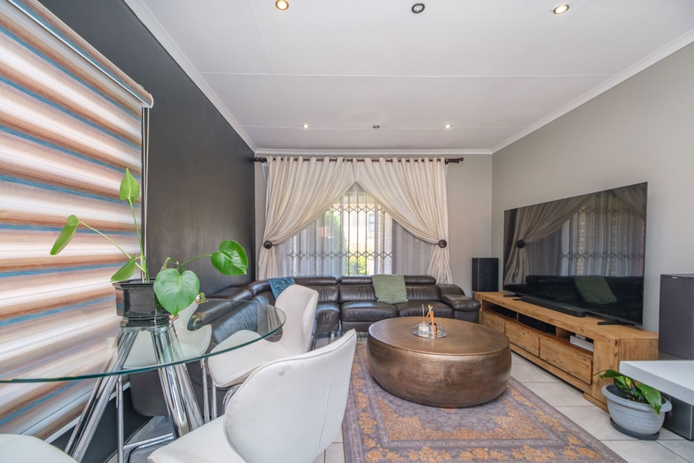 Cluster for sale in Grobler Park - RAN1727873