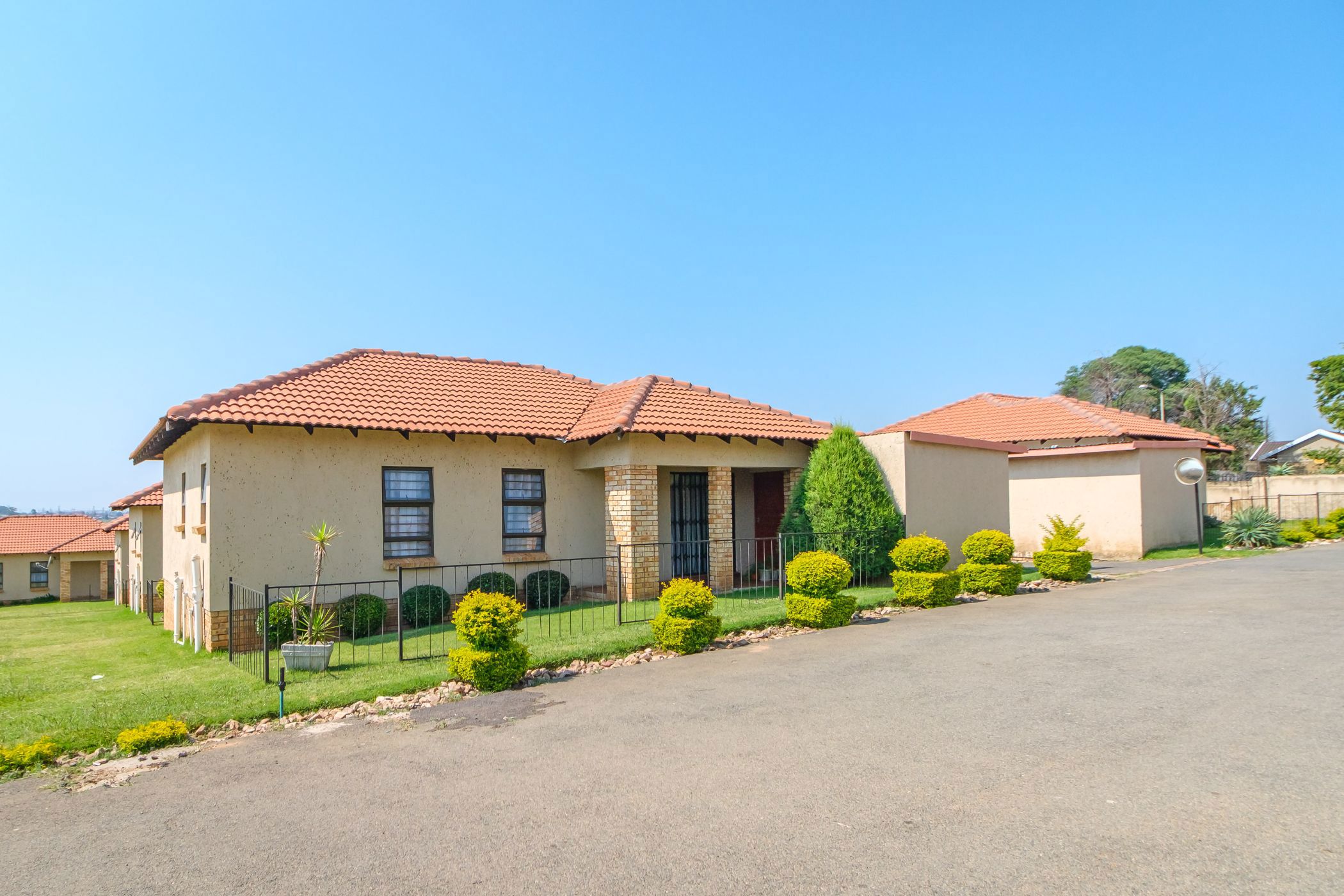 Cluster for sale in Grobler Park - RAN1727873