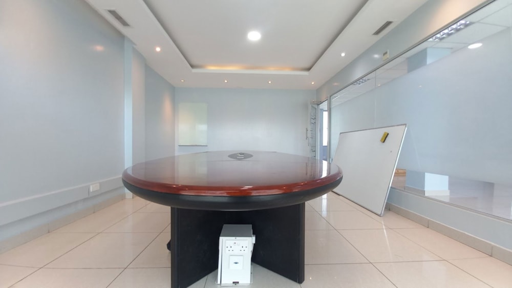 Commercial office for sale in Milimani, Kenya - 3KE1727882