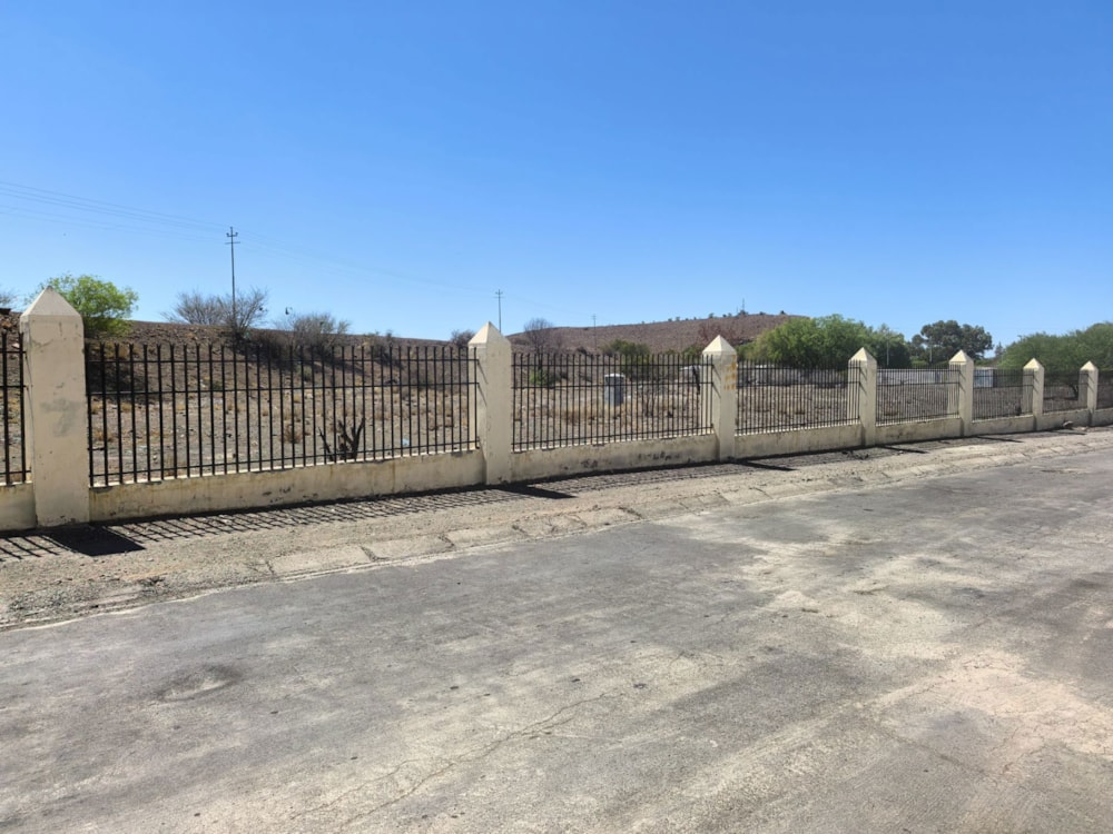 Vacant land for sale in Beaufort West - 1KK1727907