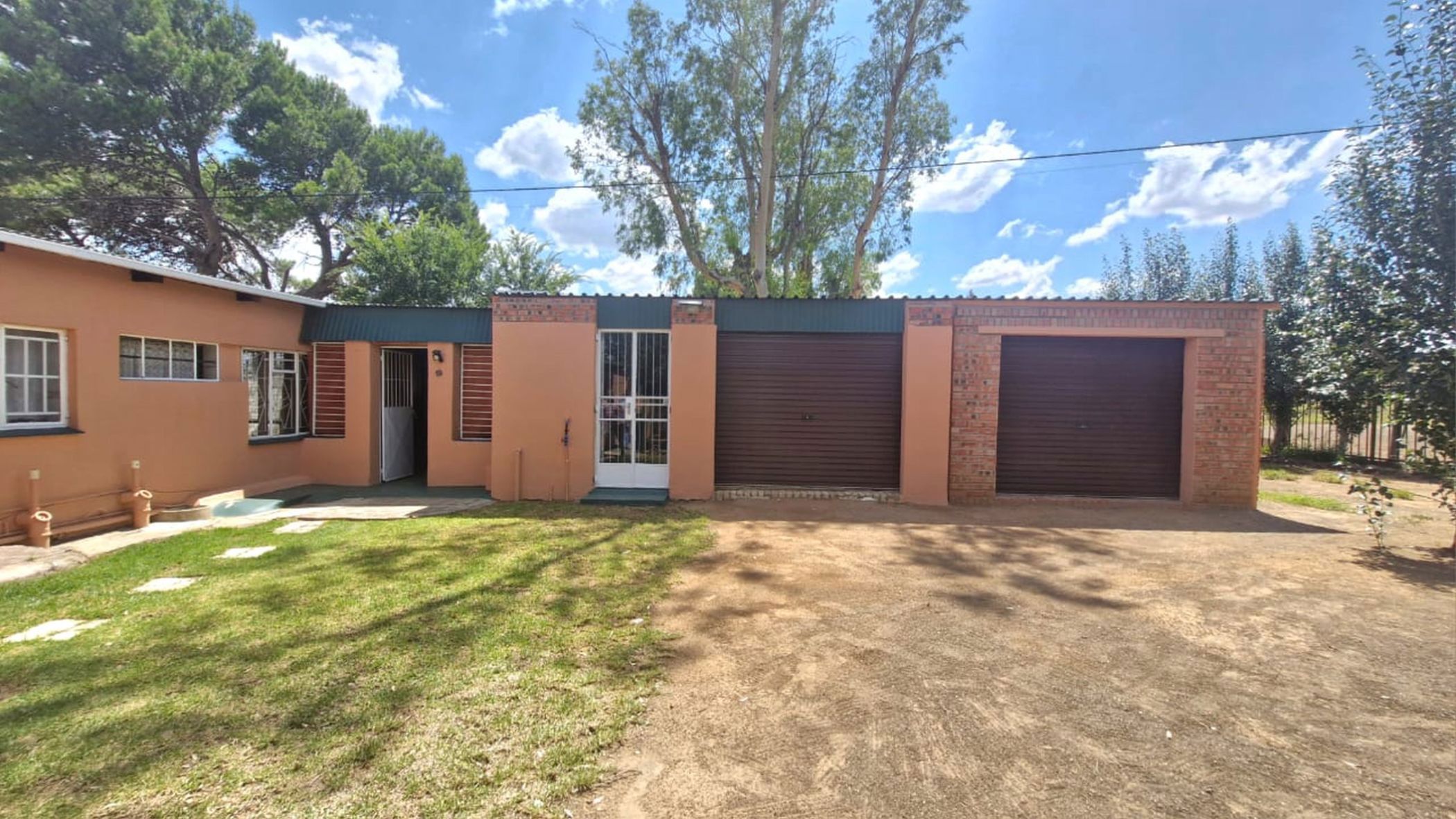 House for sale in Edenburg, Free State - 1BX1728077