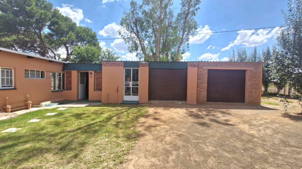 House for sale in Edenburg, Free State - 1BX1728077 House for sale in Edenburg, Free State - 1BX1728077