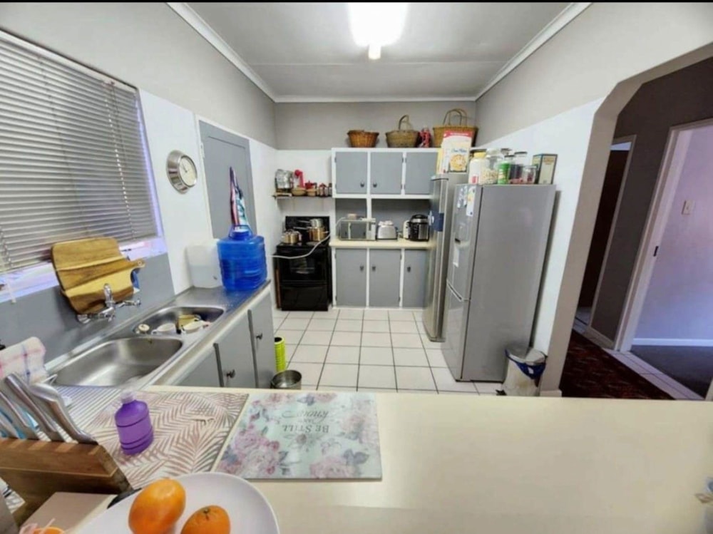 Townhouse for sale in Rhodesdene - 1KJ1727995