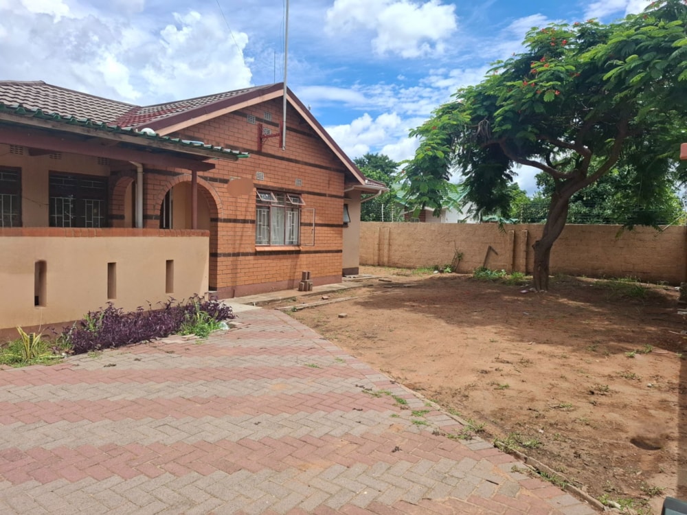 House for sale in Block 3, Botswana - 3BO1728081 House for sale in Block 3, Botswana - 3BO1728081