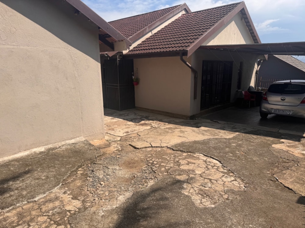 House for sale in Bombay Heights - 1PM1728242