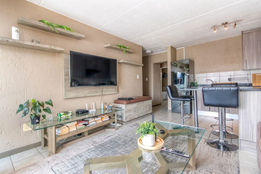 Apartment to rent in Randburg - RAL1728094