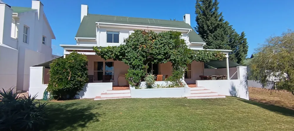 Golf estate house for sale in Villiersdorp, Overberg - 1SW1728134