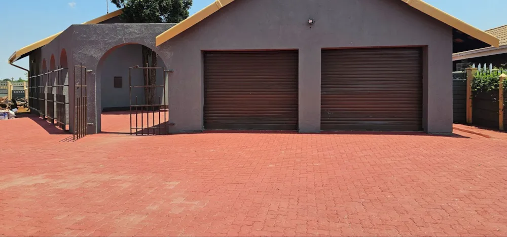 House for sale in Sonlandpark - 1VT1728207