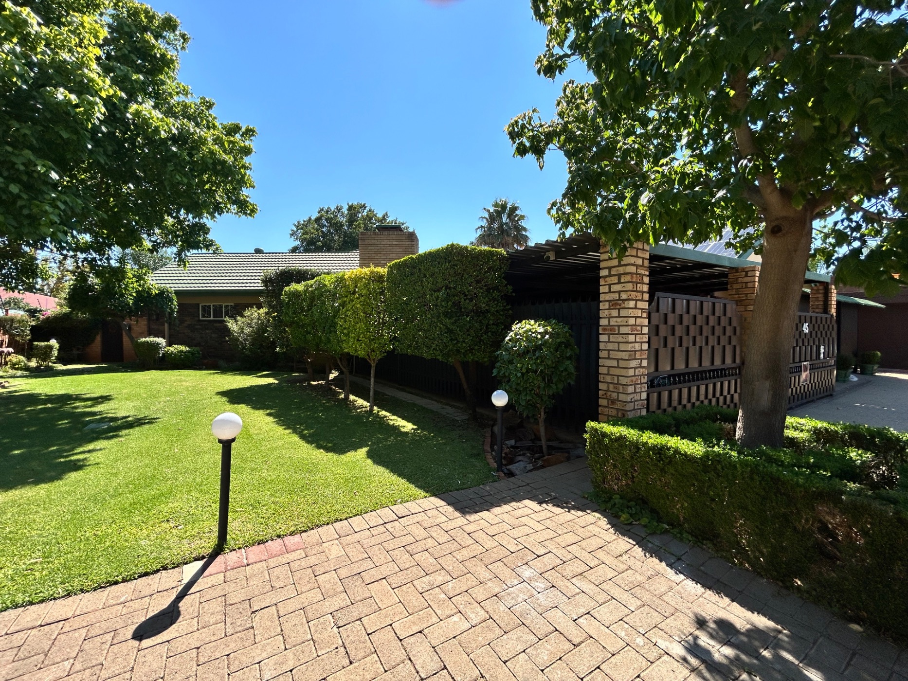 House for sale in Hillcrest, Kimberley - 1KJ1728273