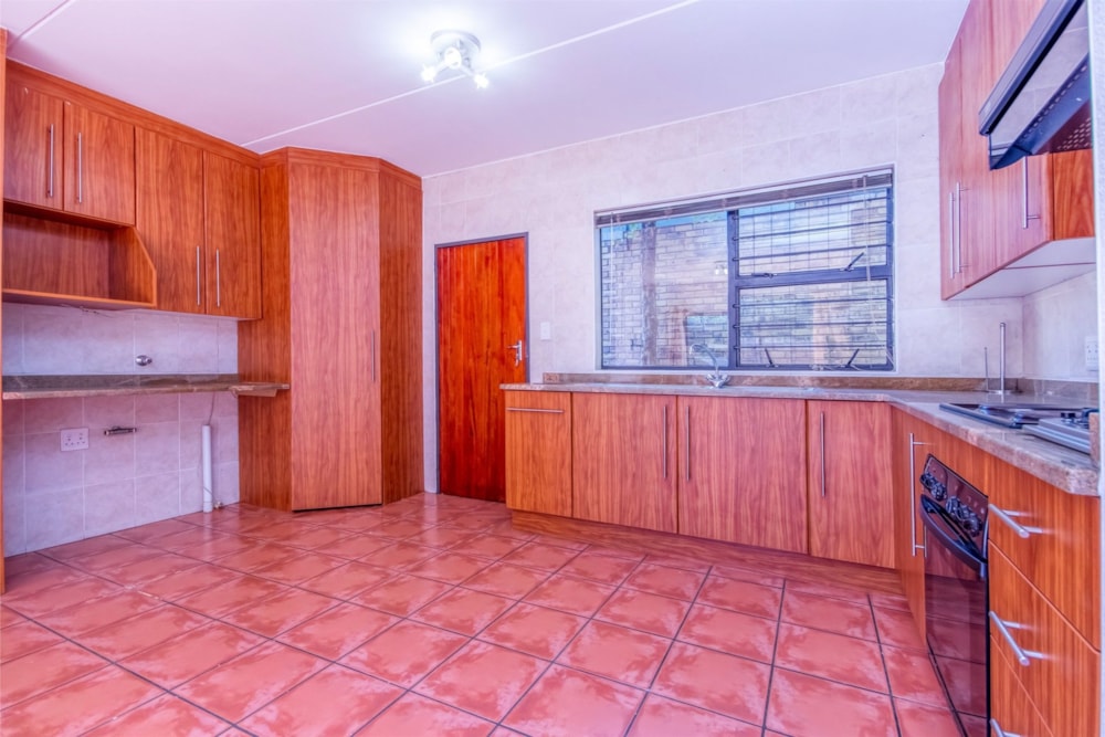 Townhouse to rent in Sundowner - RAL1728333