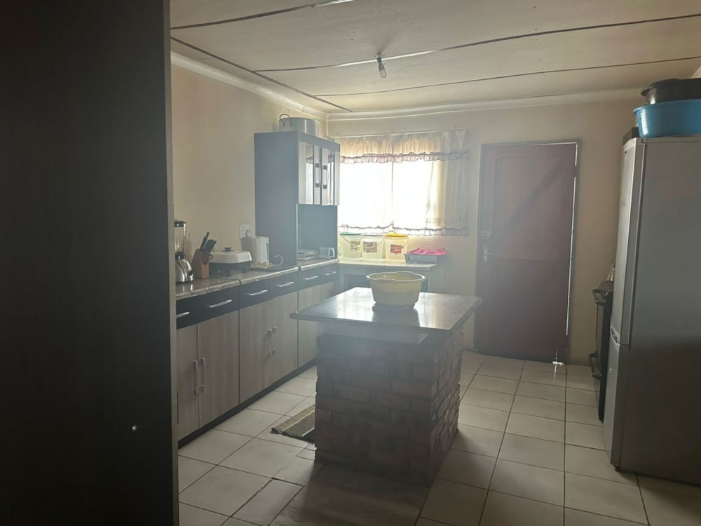 House for sale in Bloemanda - 1BX1728359