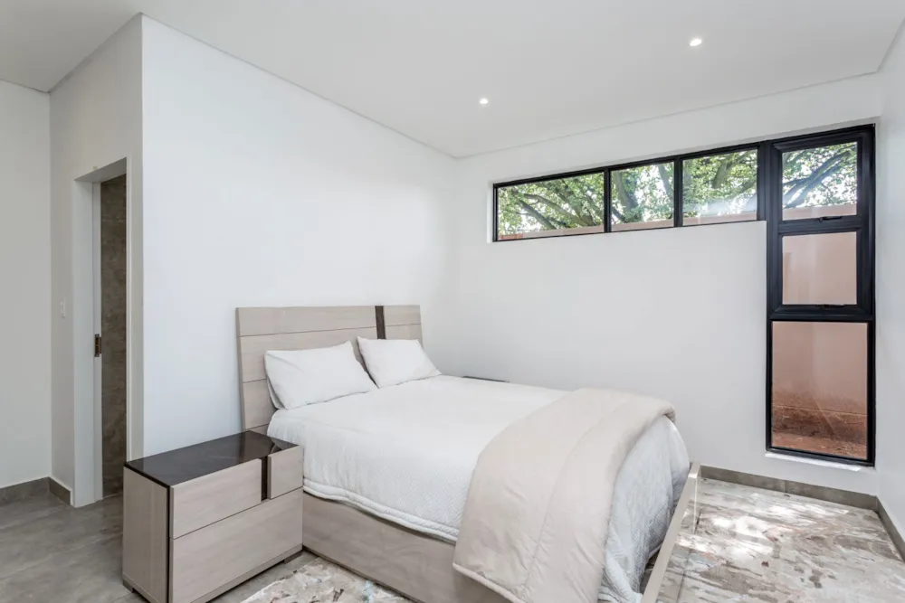 Apartment sold in Houghton Estate - HP1728373