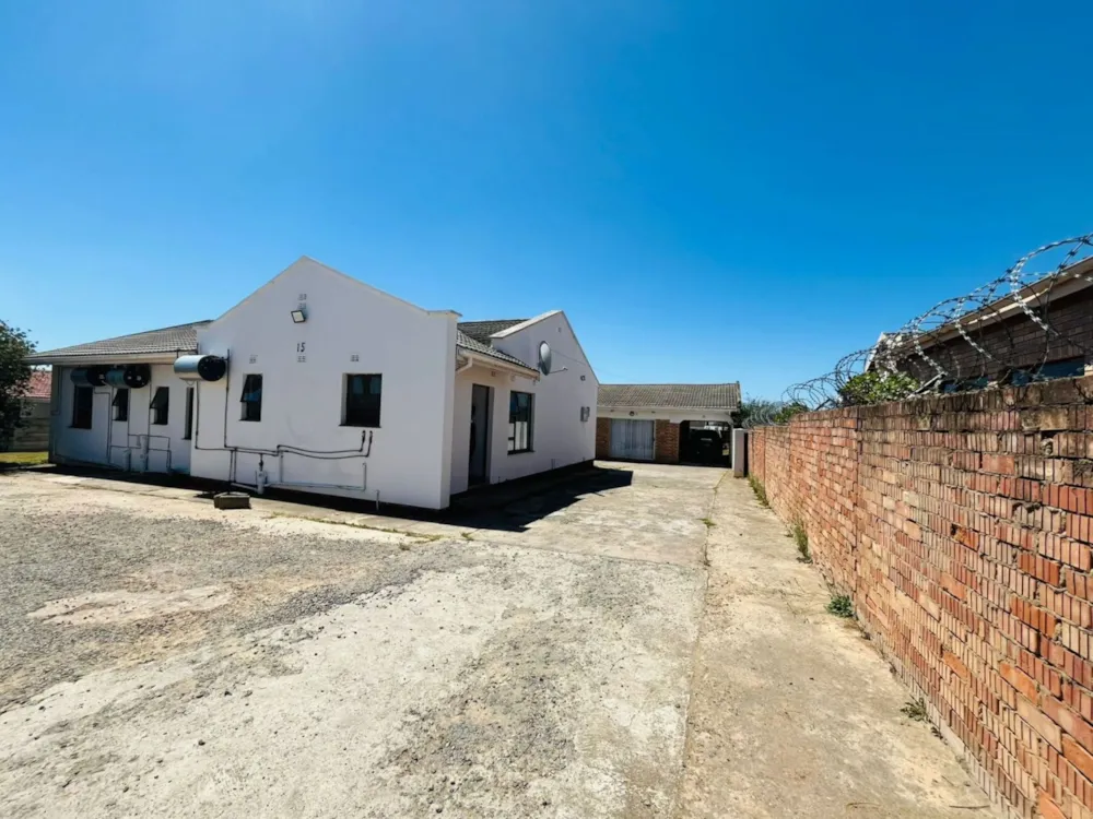 House for sale in Southernwood, Mthatha - 1MH1729294 House for sale in Southernwood, Mthatha - 1MH1729294