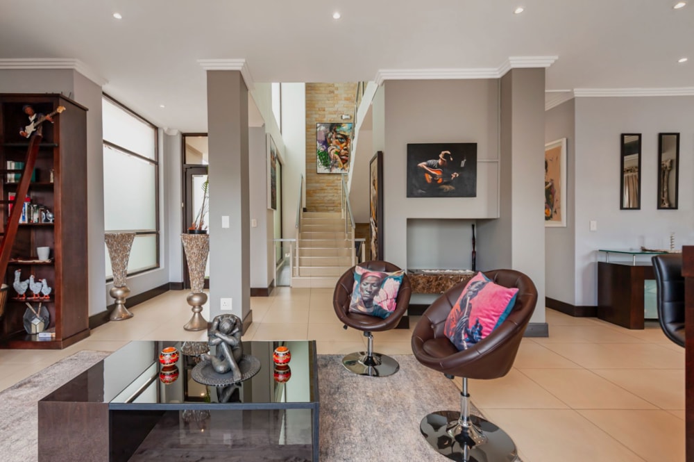 Double-storey cluster to rent in Bryanston - JBL1728518