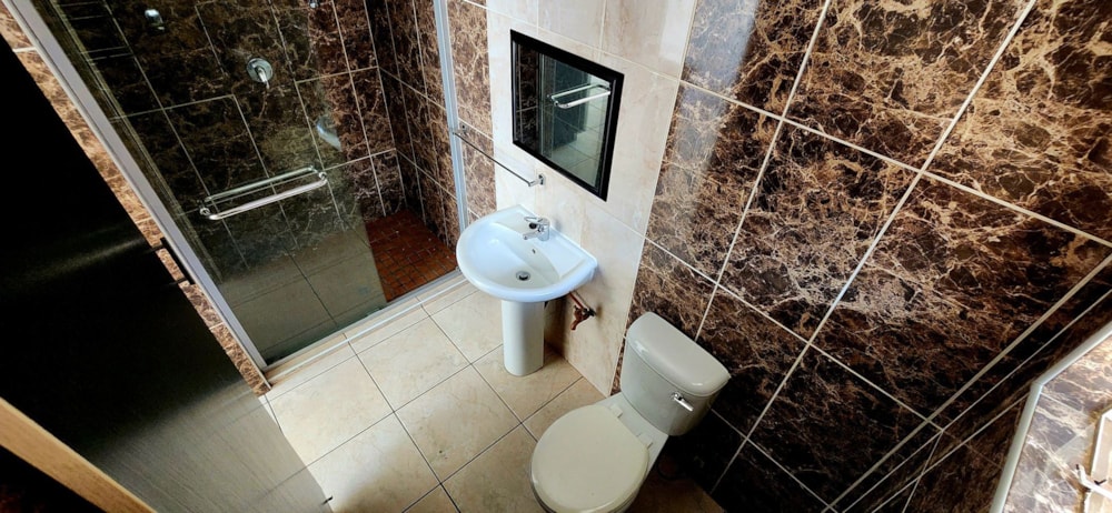 Bachelor apartment to rent in Kimberley - 1KJ1728528