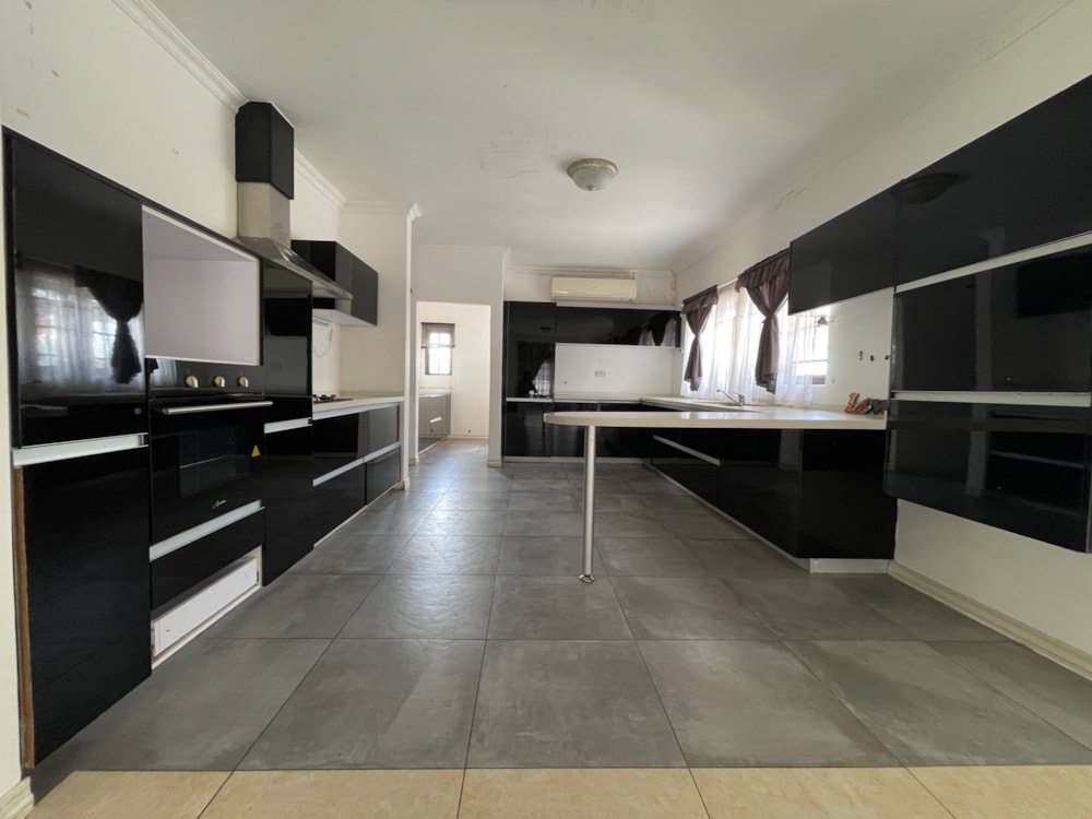 House for sale in Gaborone North, Botswana - 3BO1728667 House for sale in Gaborone North, Botswana - 3BO1728667