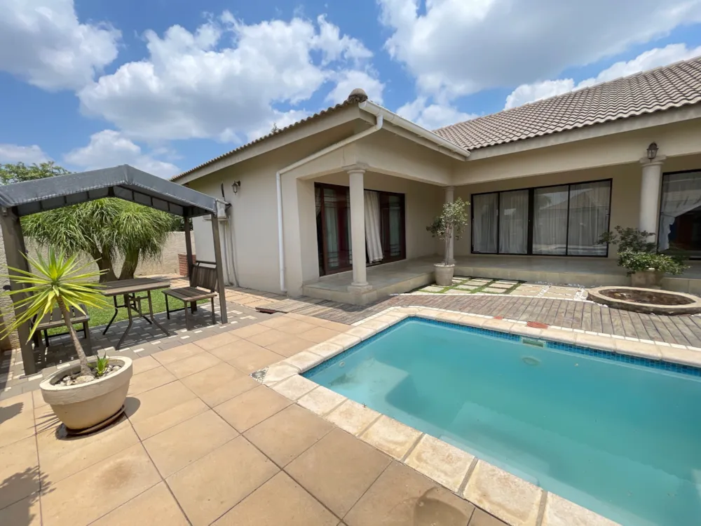 House for sale in Gaborone North, Botswana - 3BO1728667 House for sale in Gaborone North, Botswana - 3BO1728667