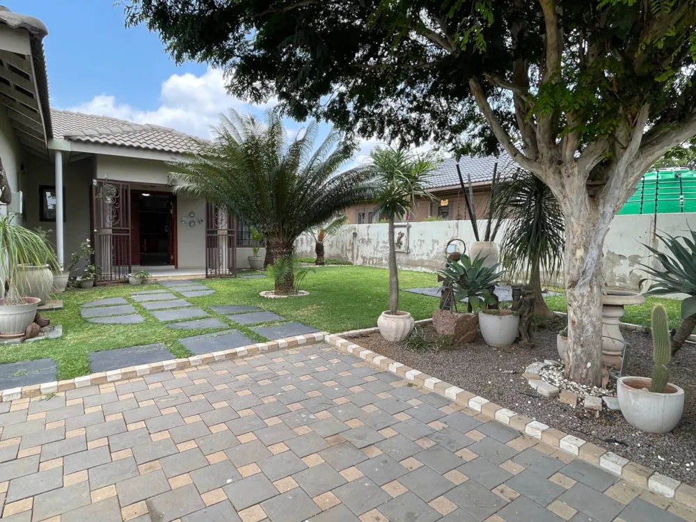 House for sale in Gaborone North, Botswana - 3BO1728667 House for sale in Gaborone North, Botswana - 3BO1728667
